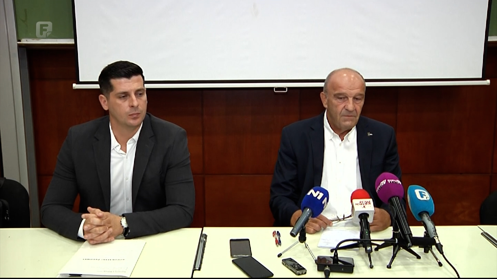 Bijedić nastavlja tvrditi da je riječ o politički montiranom procesu